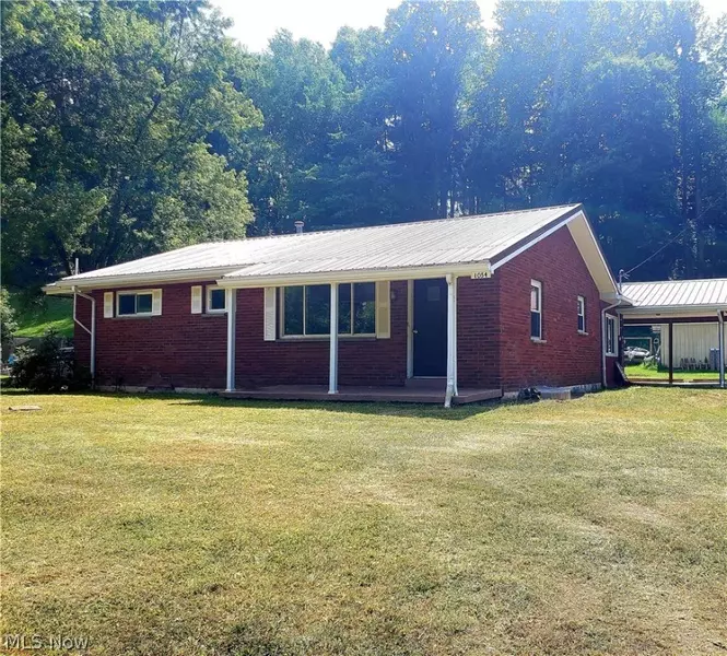 1054 Charleston Road, Spencer, WV 25276