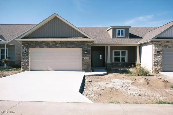 9268 Woodland Blue DR,  Seville,  OH 44273