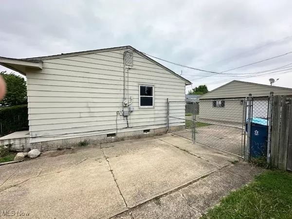 Lorain, OH 44055,4651 Camden AVE