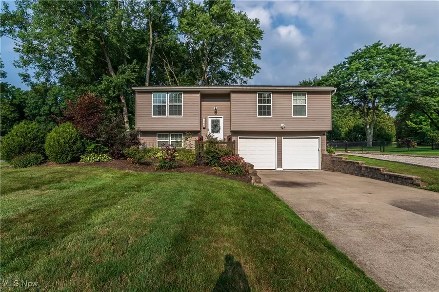 1566 Sunnyacres RD, Copley, OH 44321