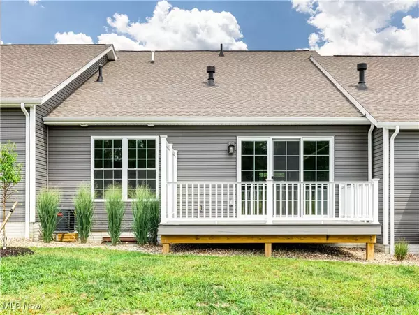Canton, OH 44708,5878 Hawks Nest CIR NW #16B