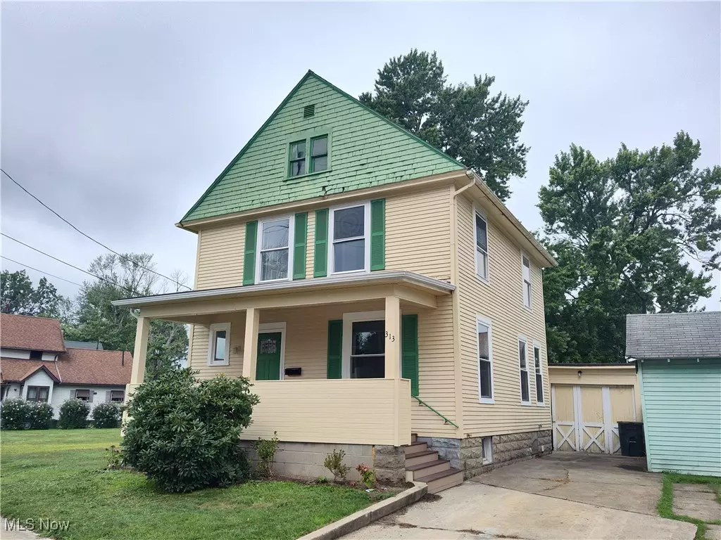 Ashtabula, OH 44004,313 W 41st ST