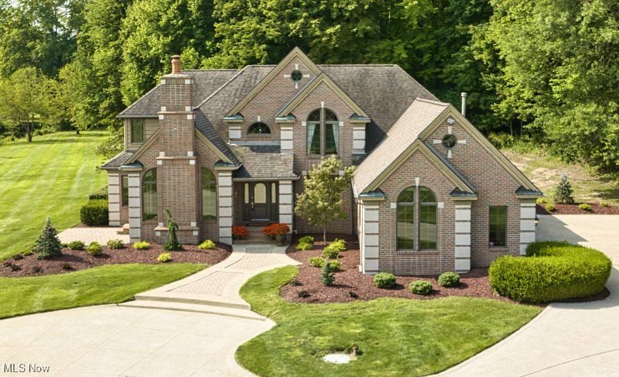 4040 Etter RD, Mogadore, OH 44260