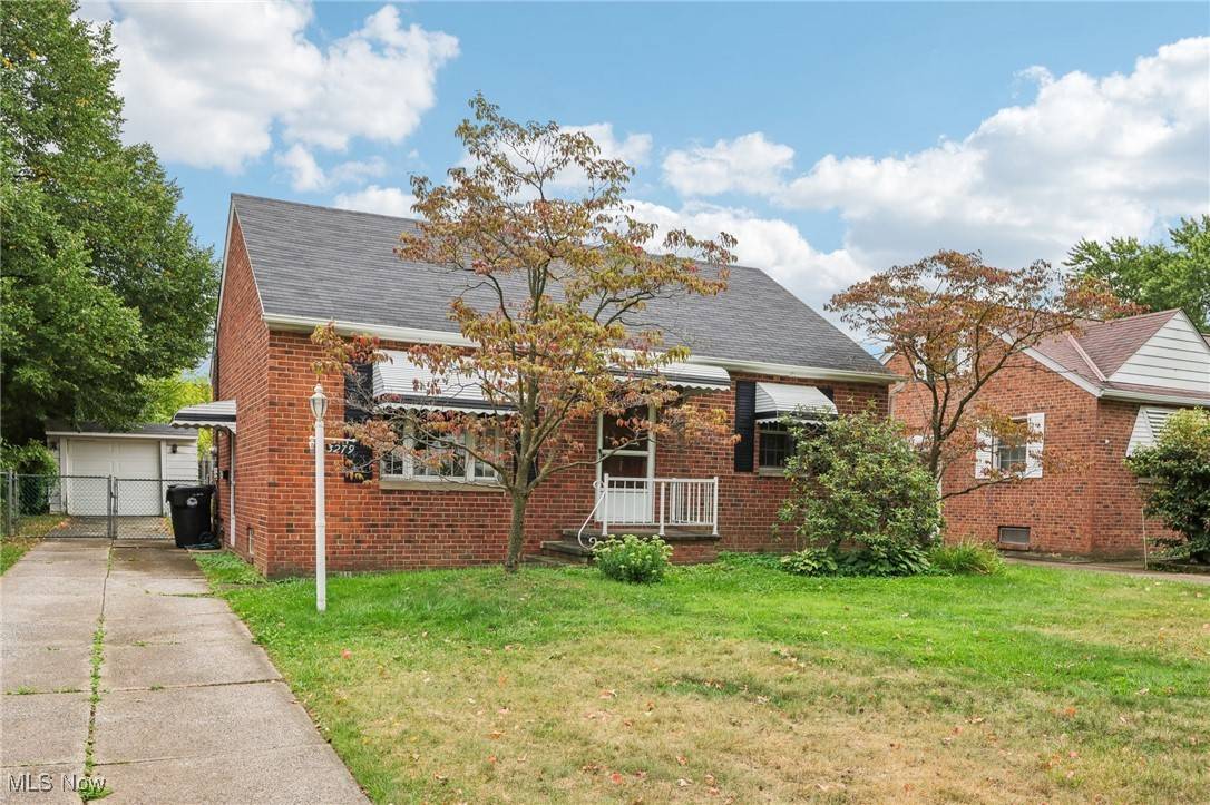 Cleveland, OH 44111,3279 W 155th ST