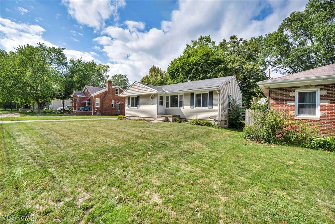 Lorain, OH 44052,281 E 46th ST