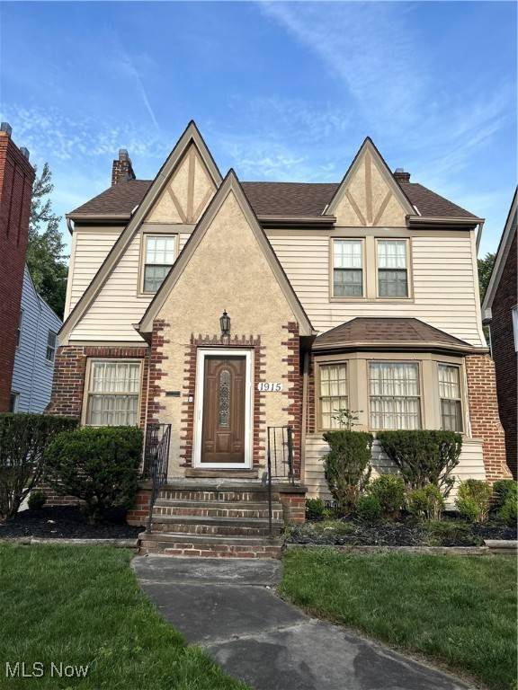 1915 Powell AVE, Cleveland Heights, OH 44118