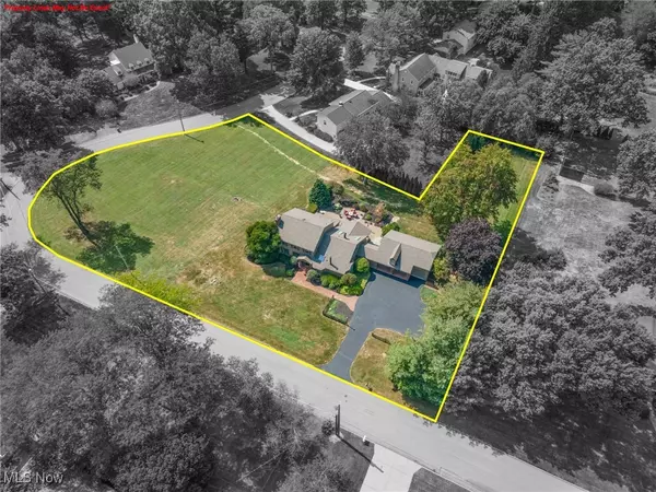 Poland, OH 44514,2466 Ridgeview LN