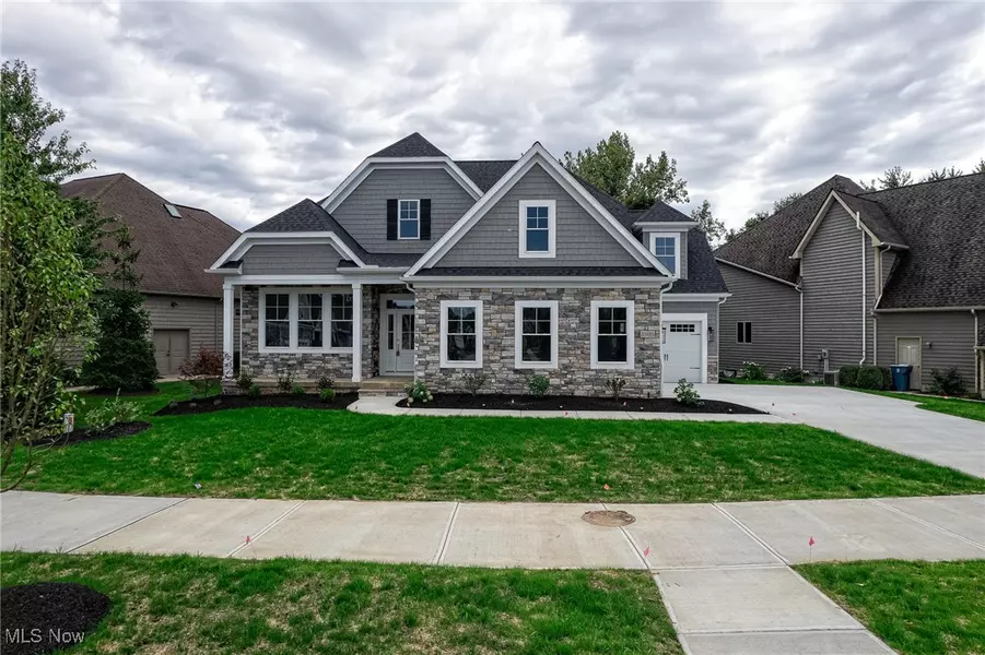 33695 Via San Angelo DR, Avon, OH 44011