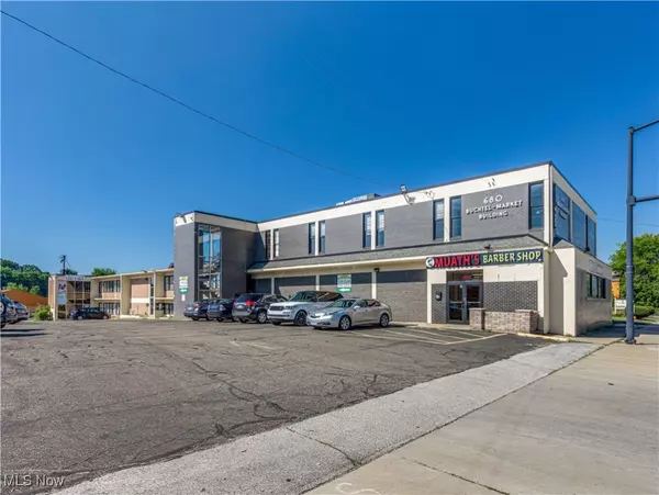 680 E Market ST, Akron, OH 44304