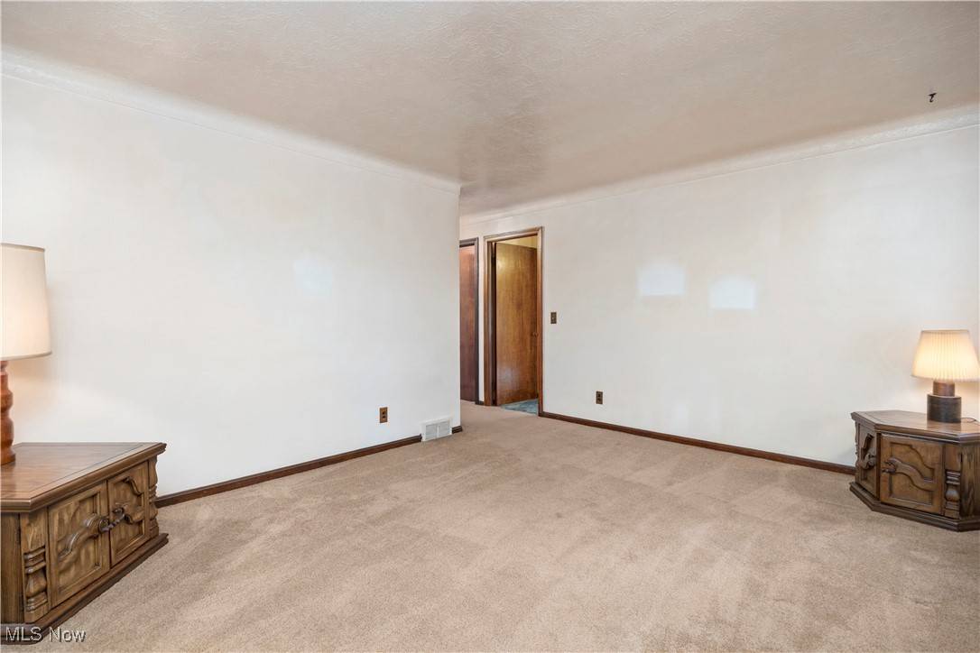 Westlake, OH 44145,1698 Bassett RD