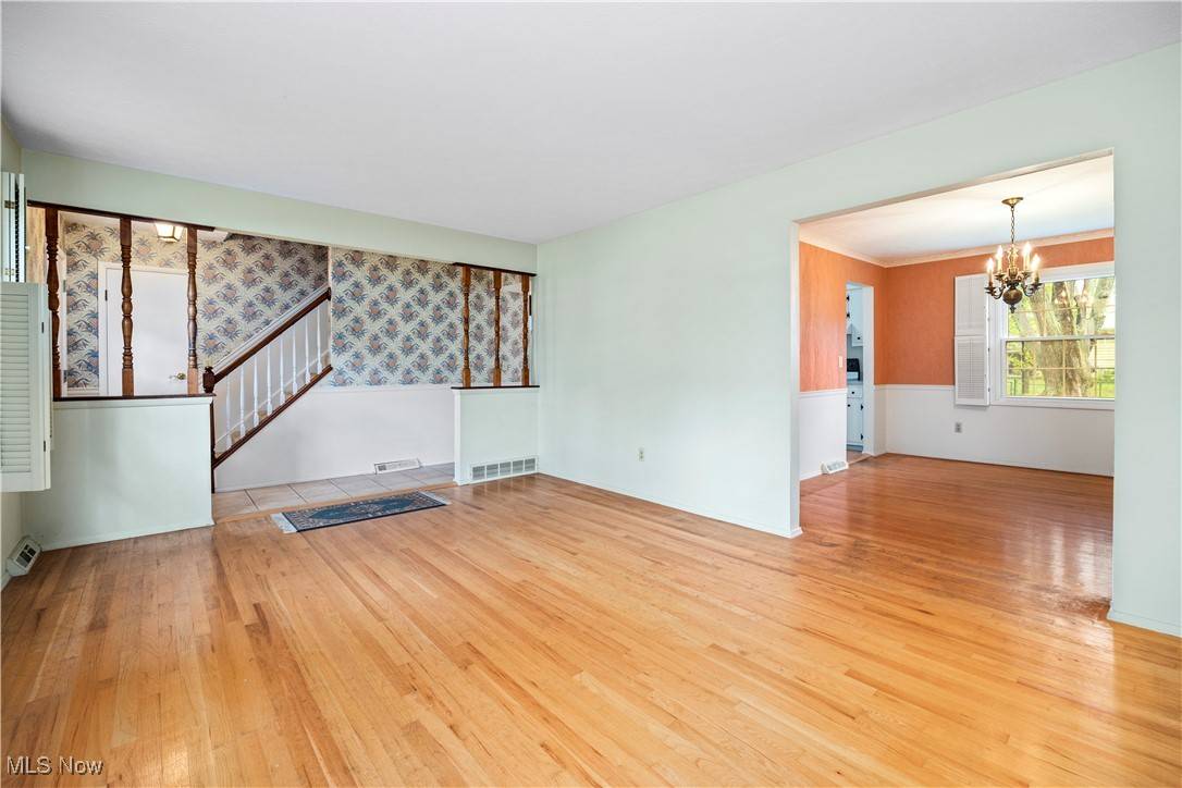 North Olmsted, OH 44070,29572 Westminster DR
