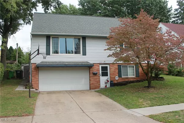 Garfield Heights, OH 44125,4921 E 81st ST