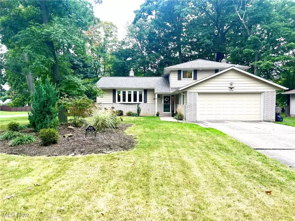 Highland Heights, OH 44143,1076 Colony DR