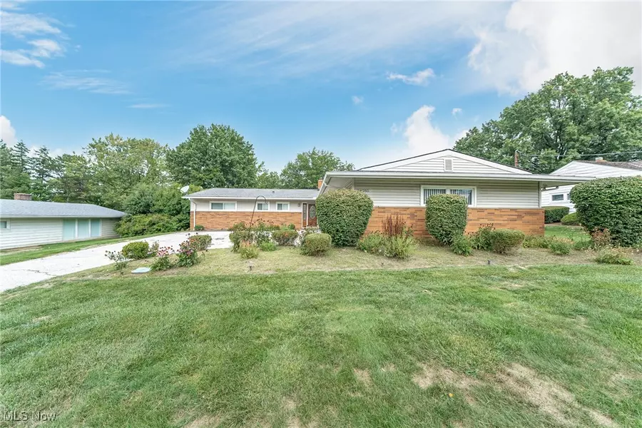 24285 Fairmount BLVD, Beachwood, OH 44122