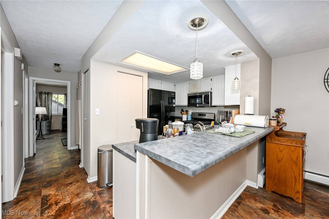 Cuyahoga Falls, OH 44223,2183 Pinebrook TRL
