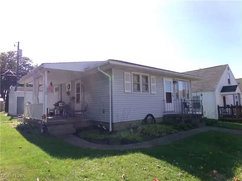 1631 Spring ST, Coshocton, OH 43812