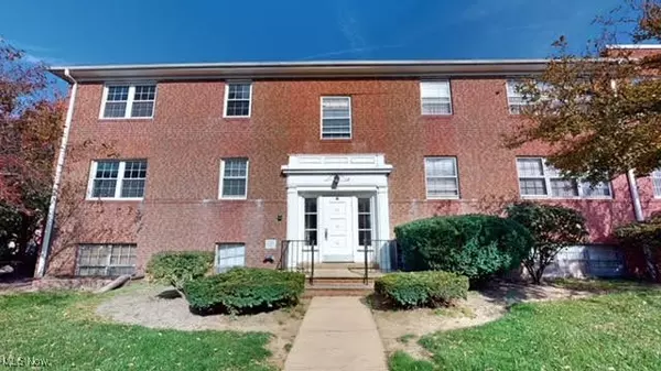 3271 Warrensville Center RD #2A,  Shaker Heights,  OH 44122