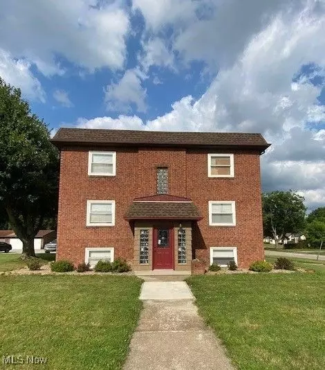 Warren, OH 44483,1834 Mahoning AVE NW #4