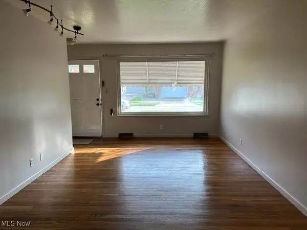 Wickliffe, OH 44092,30559 Kerry LN