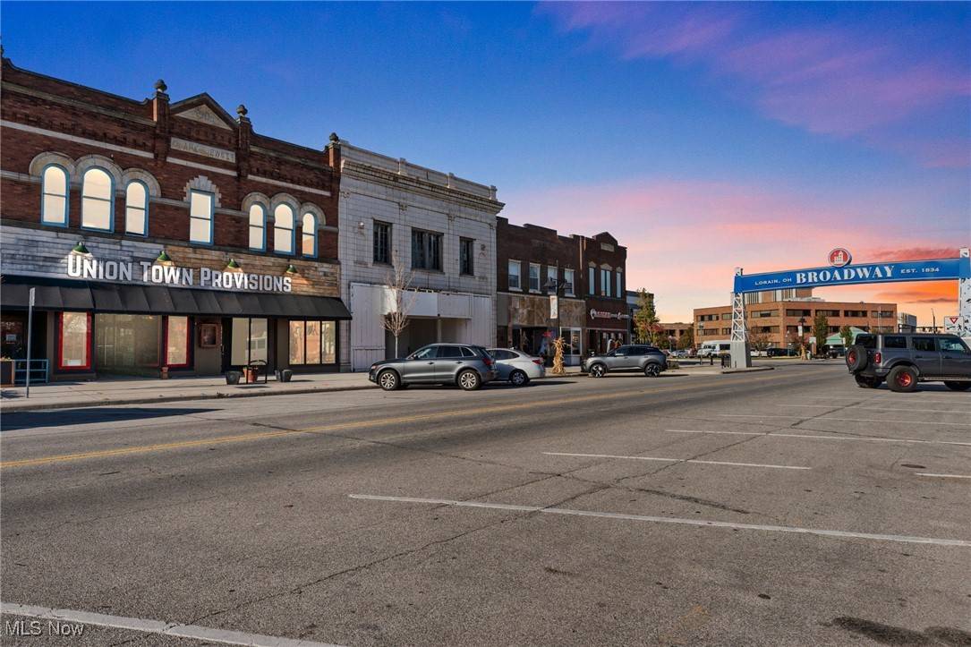 Lorain, OH 44052,422 Broadway
