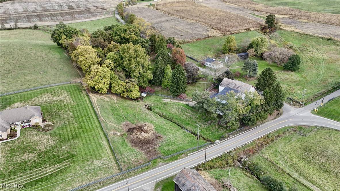 10939 Bellway AVE SW, Beach City, OH 44608