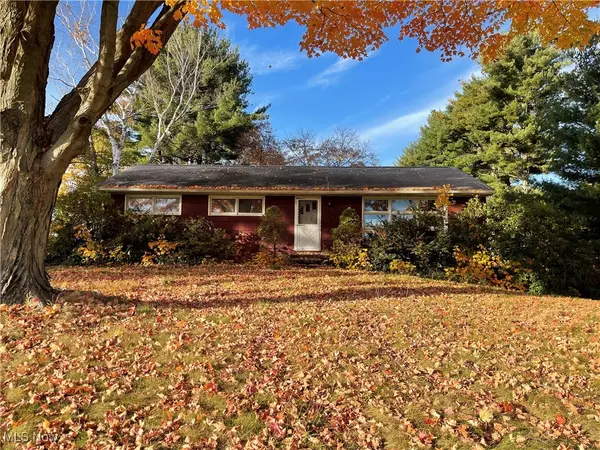 Hartville, OH 44632,7605 Pinedale ST NE