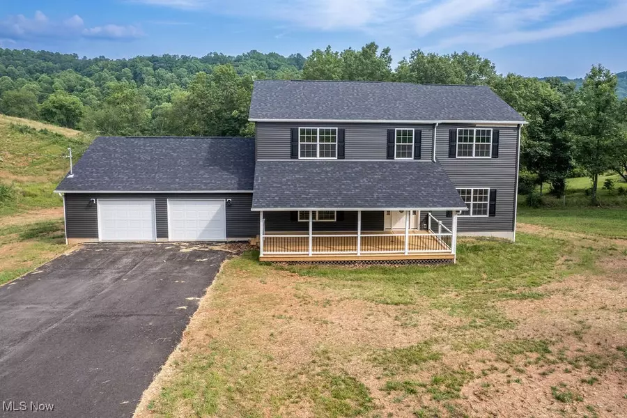 7343 Lost Pavement RD, Washington, WV 26181