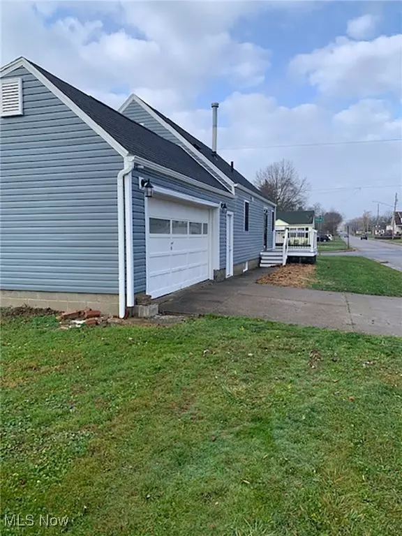 Canton, OH 44705,2960 Fletcher AVE NE