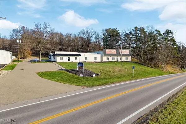 Mount Vernon, OH 43050,8028 Newark RD