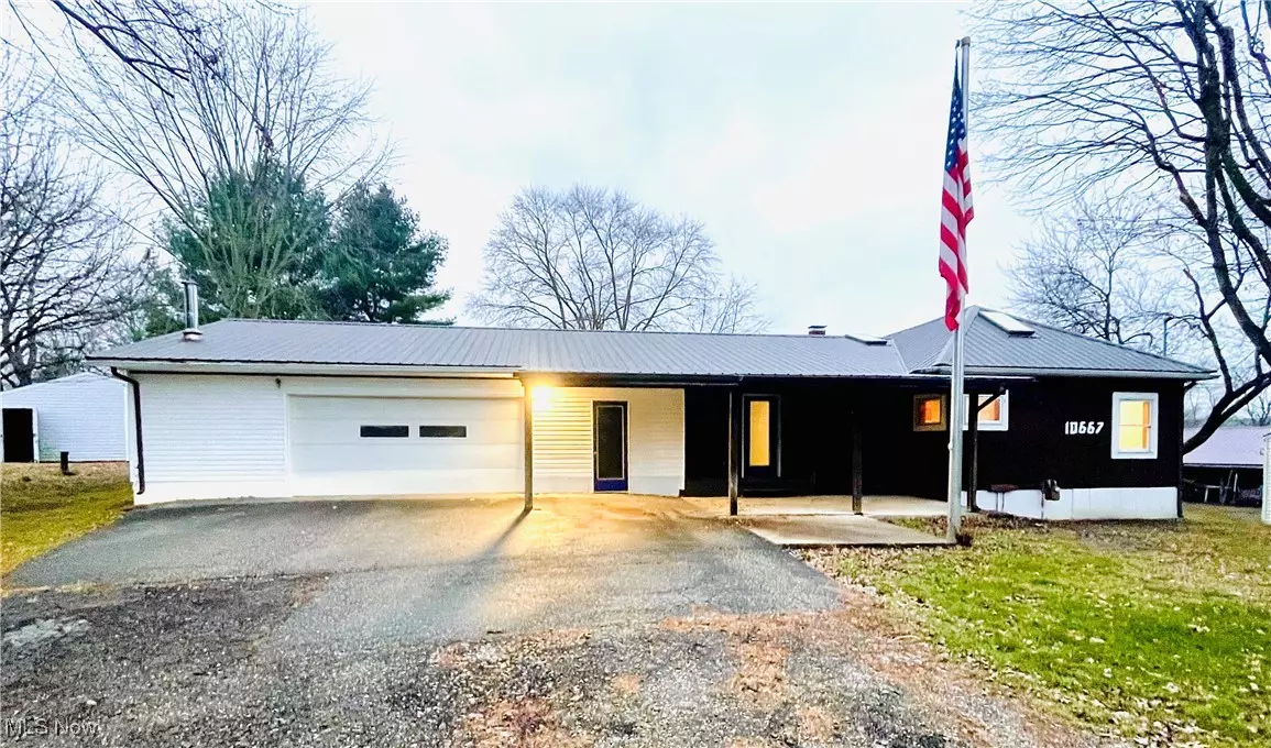 Minerva, OH 44657,10667 Maple CT