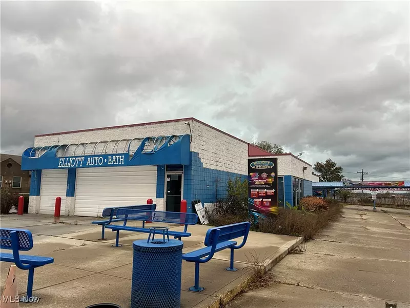 901 Elliott DR, Middletown, OH 45044