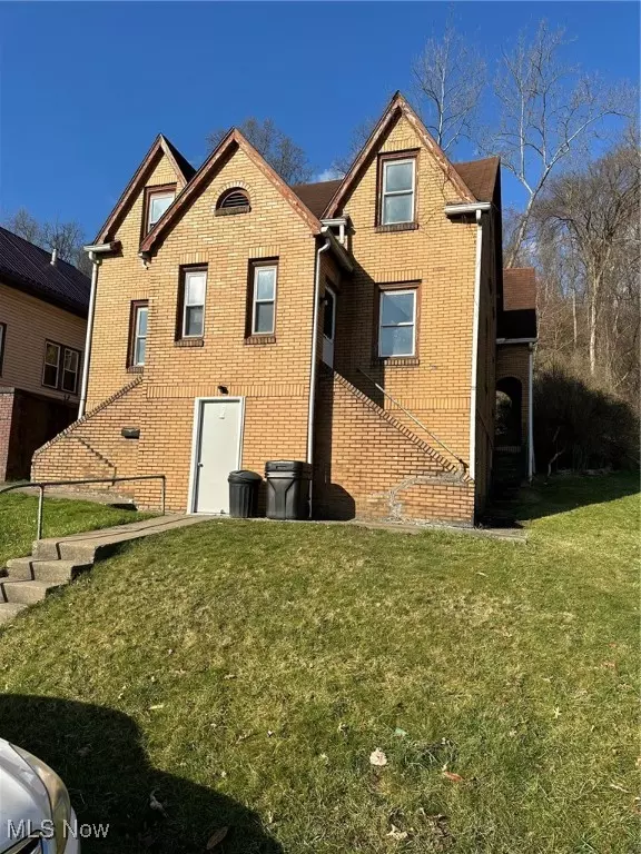 Weirton, WV 26062,3926-3928 Washington ST