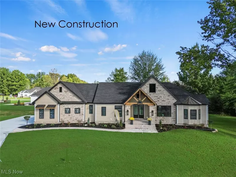 7100 Virginia Place DR, Poland, OH 44514