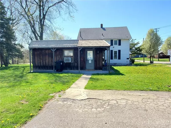 1038 E 6th ST, Ashtabula, OH 44004