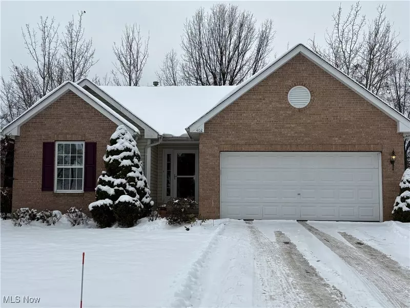 402 Birchwood LN, Painesville Township, OH 44077