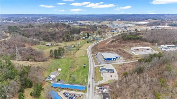 00 Elizabeth Pike, Parkersburg, WV 26101