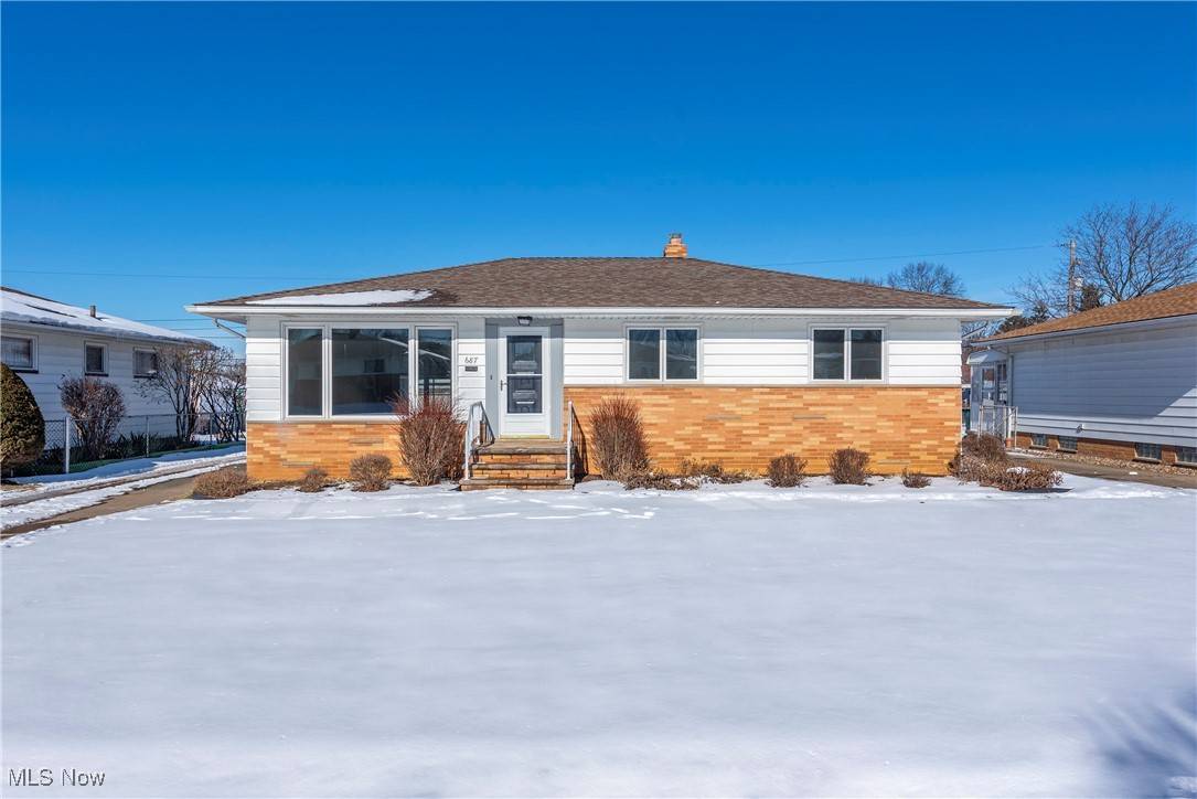 687 E Clearview AVE, Seven Hills, OH 44131