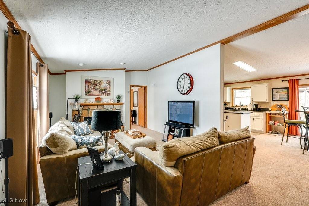 Streetsboro, OH 44241,9135 Warbler CT