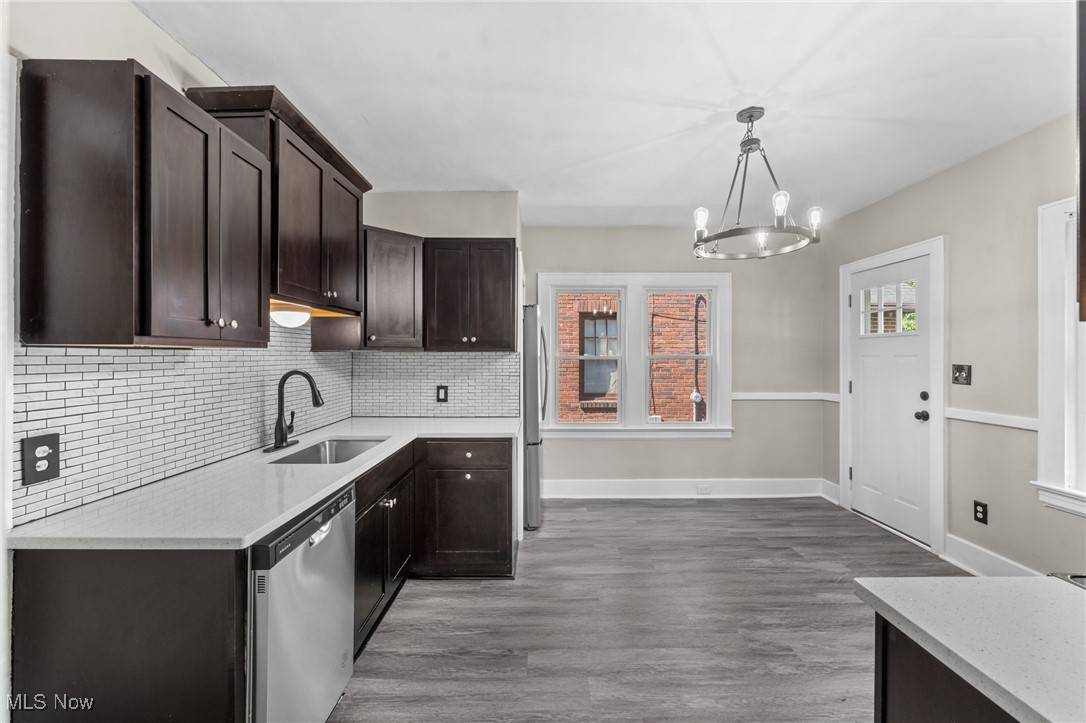University Heights, OH 44118,2195 Barrington RD