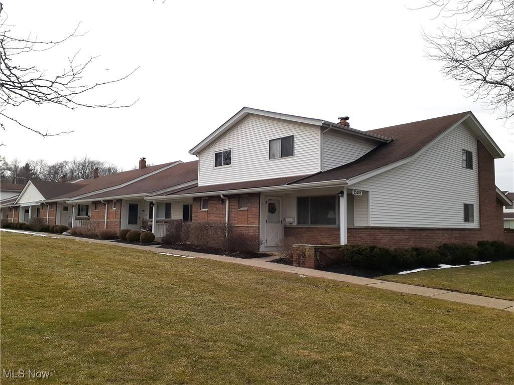 25305 Country Club BLVD #2, North Olmsted, OH 44070