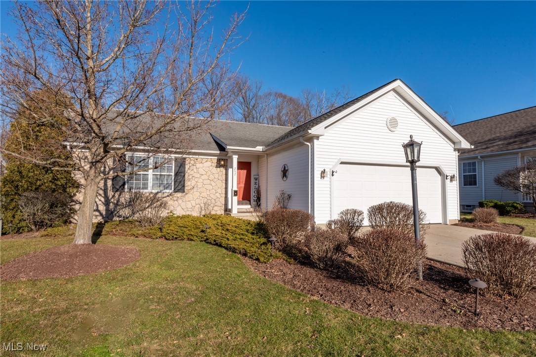 257 Bridgewater LN, Sagamore Hills, OH 44067