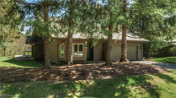 Aurora, OH 44202,325 Inwood TRL