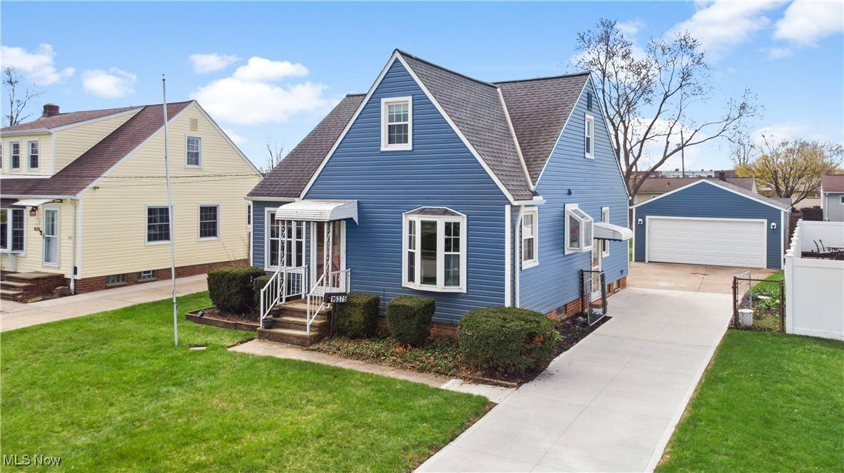 16375 Pike BLVD, Brook Park, OH 44142