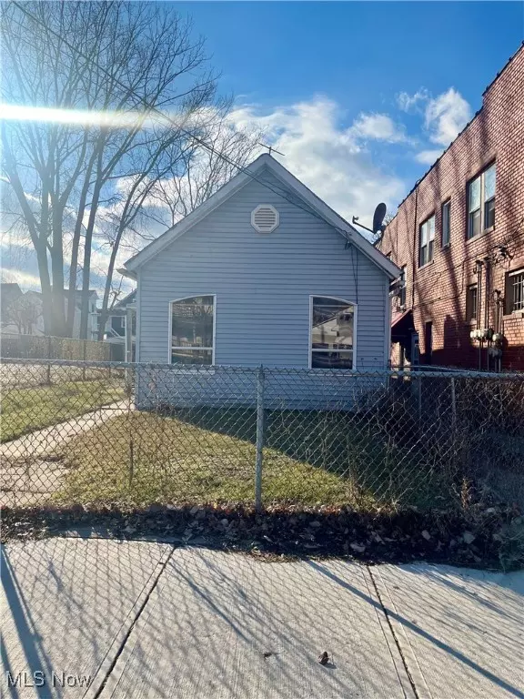 Cleveland, OH 44102,1344 W 65th ST