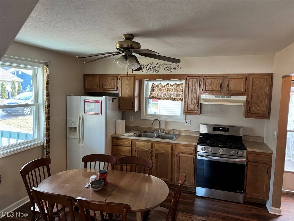 Vienna, WV 26105,1516 27th ST