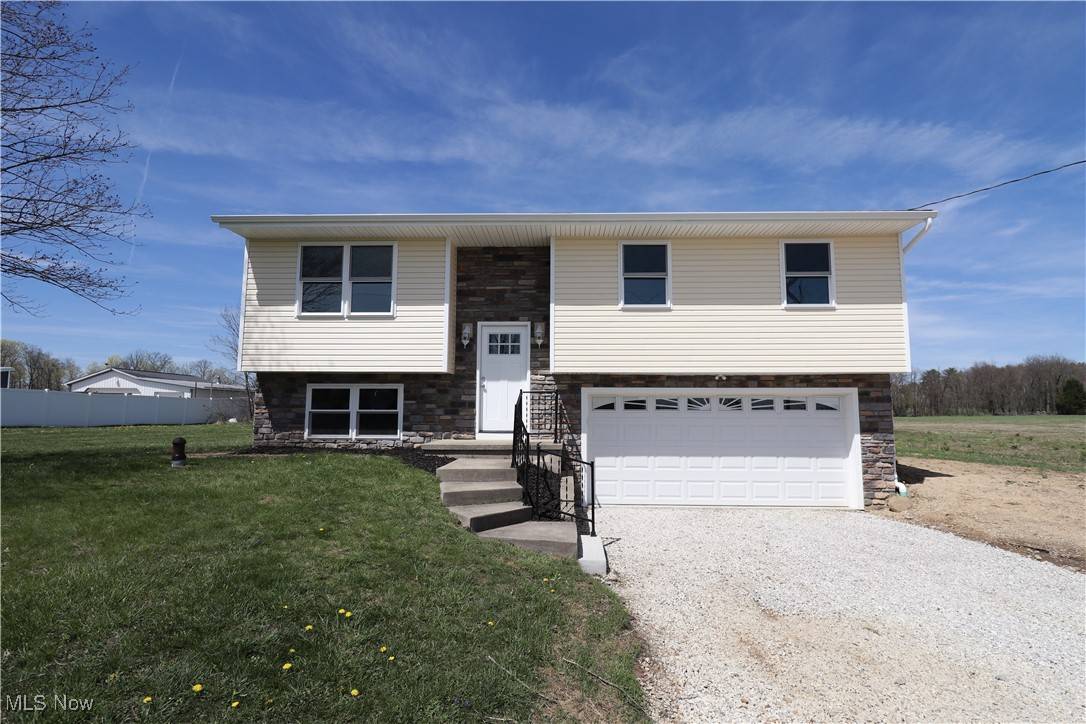 757 Eastern RD, Doylestown, OH 44230