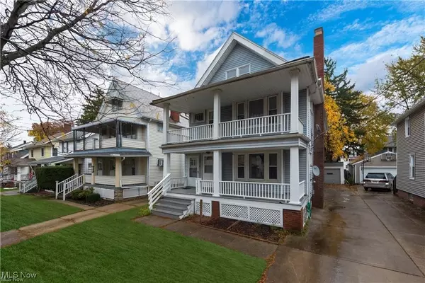 1555 Larchmont AVE, Lakewood, OH 44107