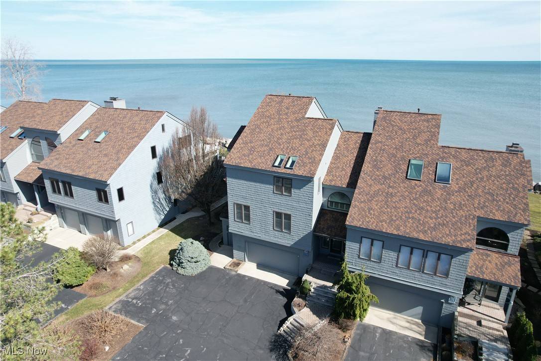 707 Mariner Village DR, Huron, OH 44839