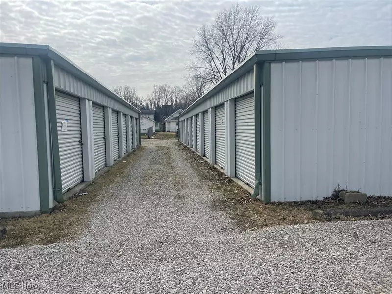 1412 33rd ST, Parkersburg, WV 26104