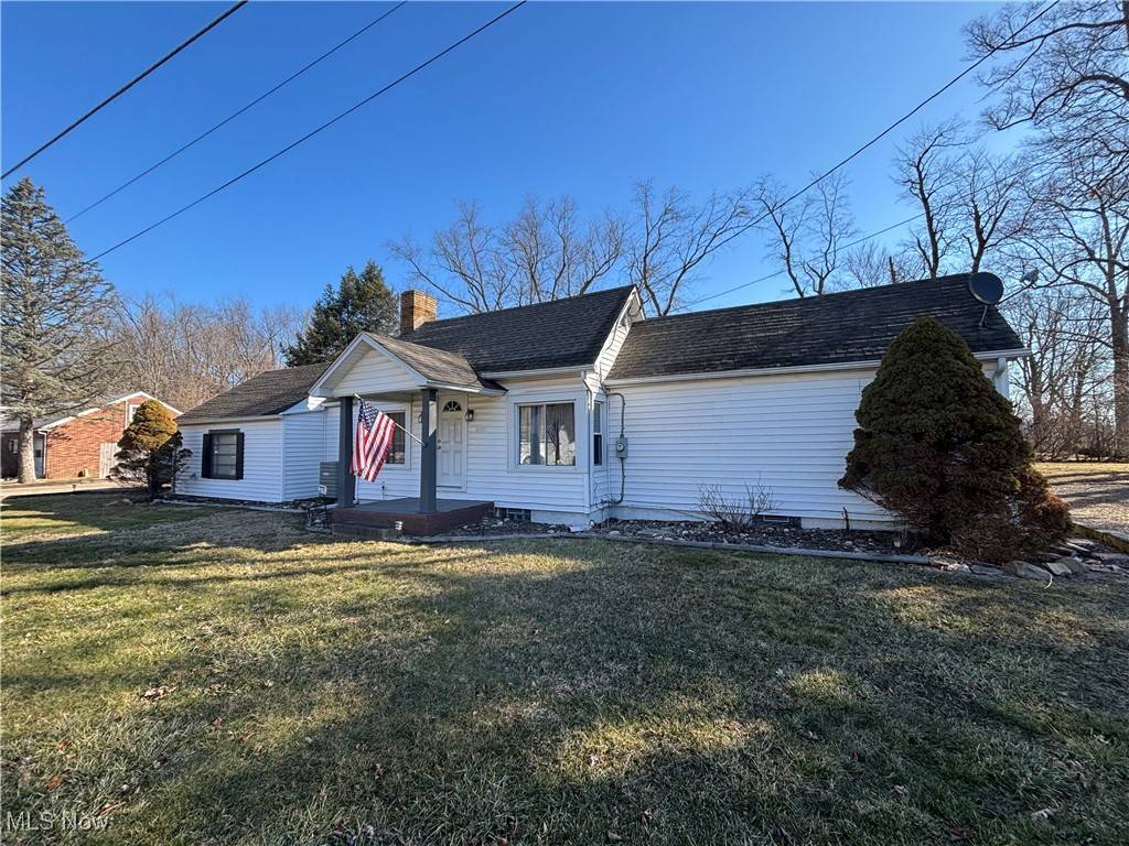 2775 State Route 416 SE, New Philadelphia, OH 44663